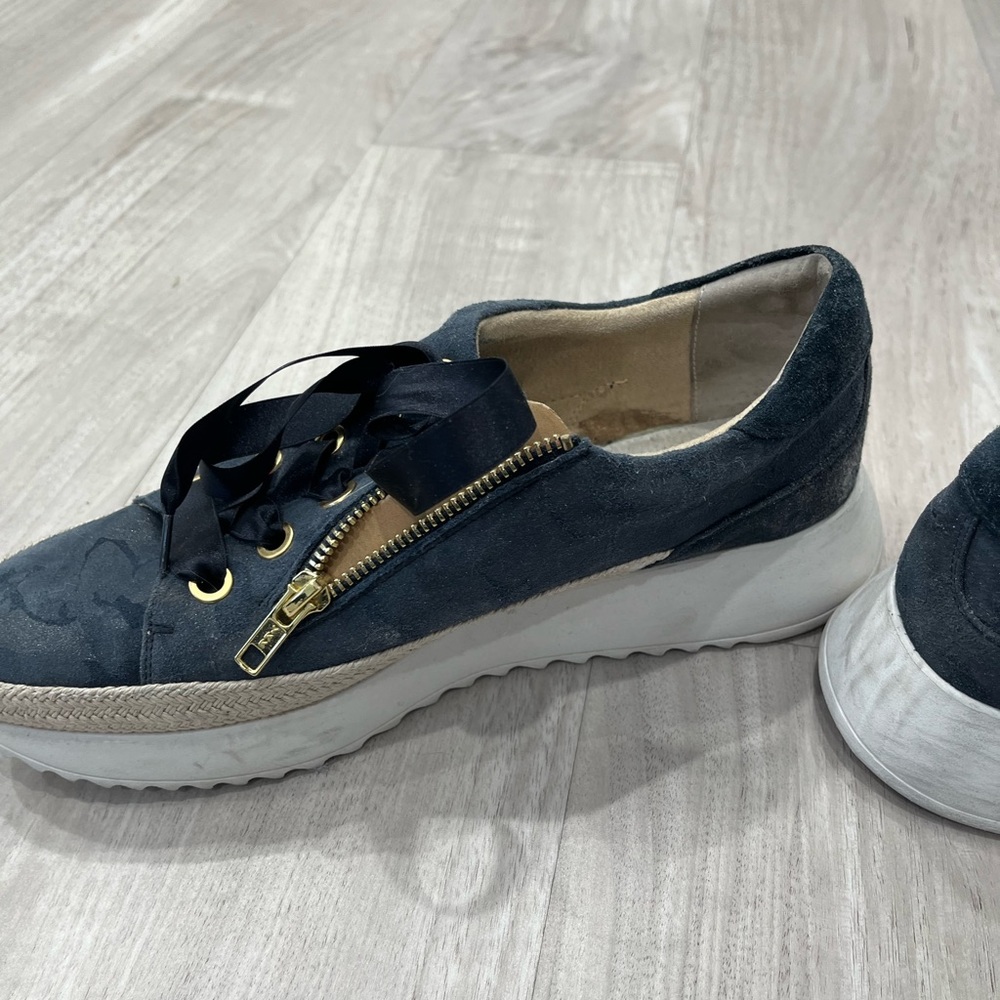 Marmi navy blue sneakers size 10